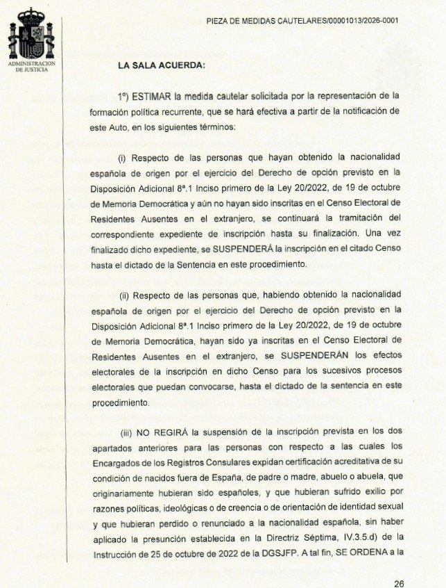 Documento judicial oficial con el fallo del Tribunal Supremo que acuerda la medida cautelar sobre el Censo Electoral de Residentes Ausentes.